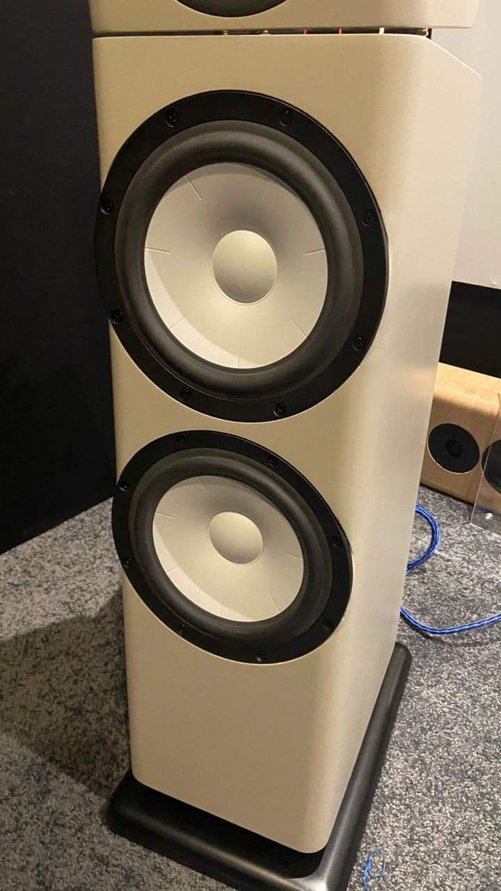 JELAS (SPECIALLY MADE FOR SG HI-END SHOW)