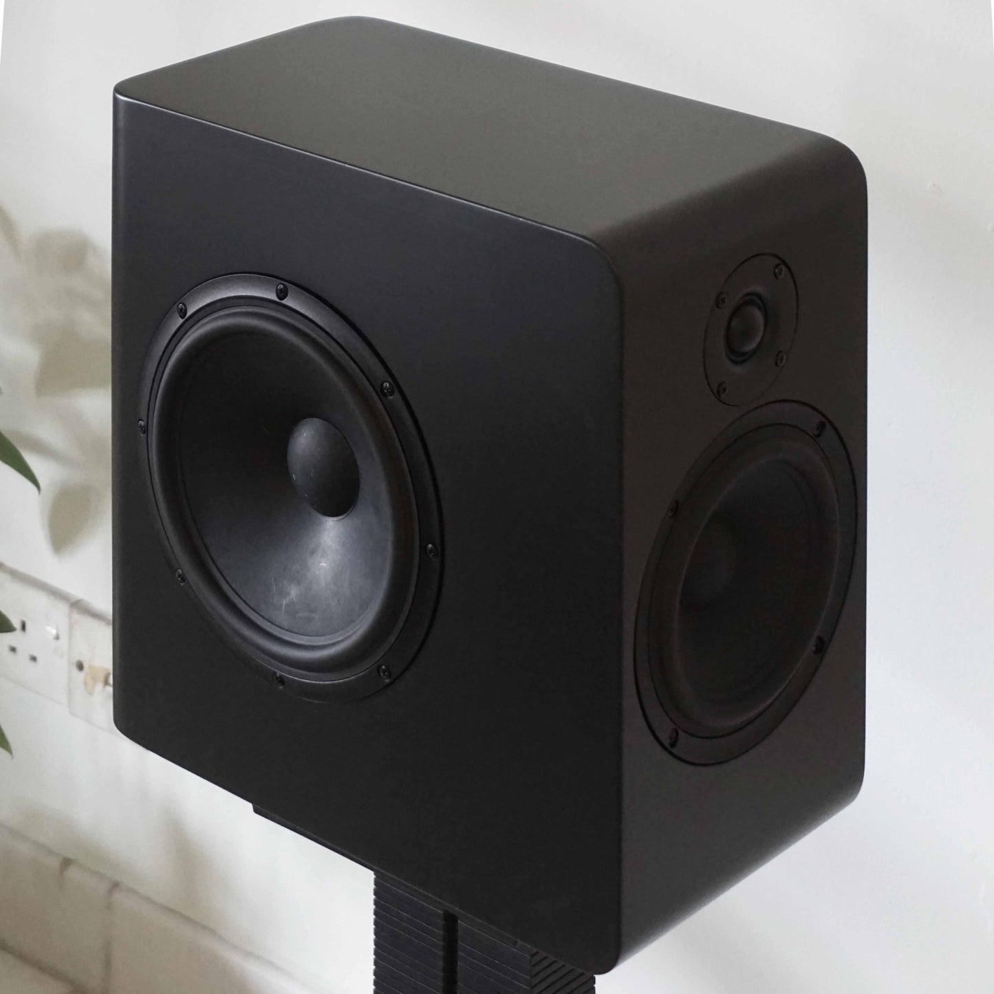 Advance Series - JWA-170 6.5" 2 Way Bookshelf Speakers